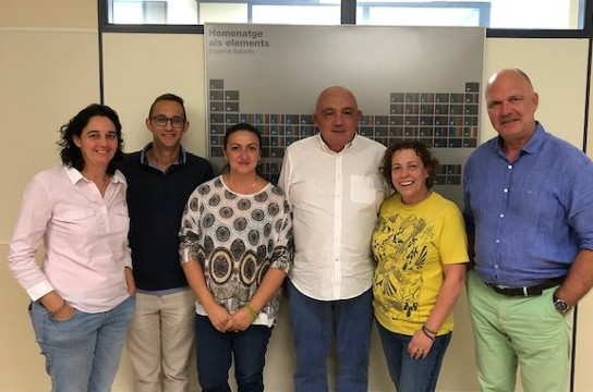 Pesquisadores e executivos da NOB166 reunidos na Espanha (Foto: Divulgação)