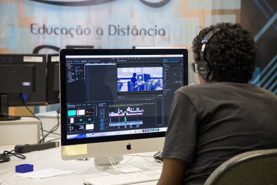 SEaD produz recursos pedagógicos baseados em tecnologias digitais (Foto: João Moura)