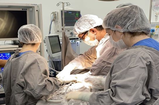 Cirurgia de vesícula por laparoscopia realizada recentemente no HU (Foto: HU)