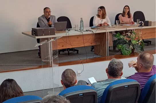 Rodrigo Martins (ProPG), Ana Beatriz de Oliveira (Reitora) e Lidia Postalli (CInter).