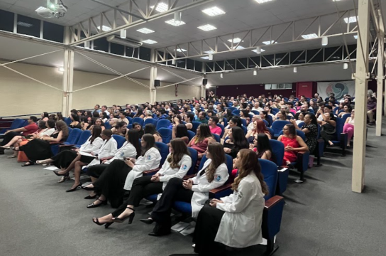 Formatura dos residentes reforça compromisso com formação para o SUS