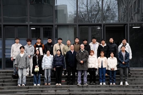 UFSCar avança em cooperação com universidade da China na área de vidros