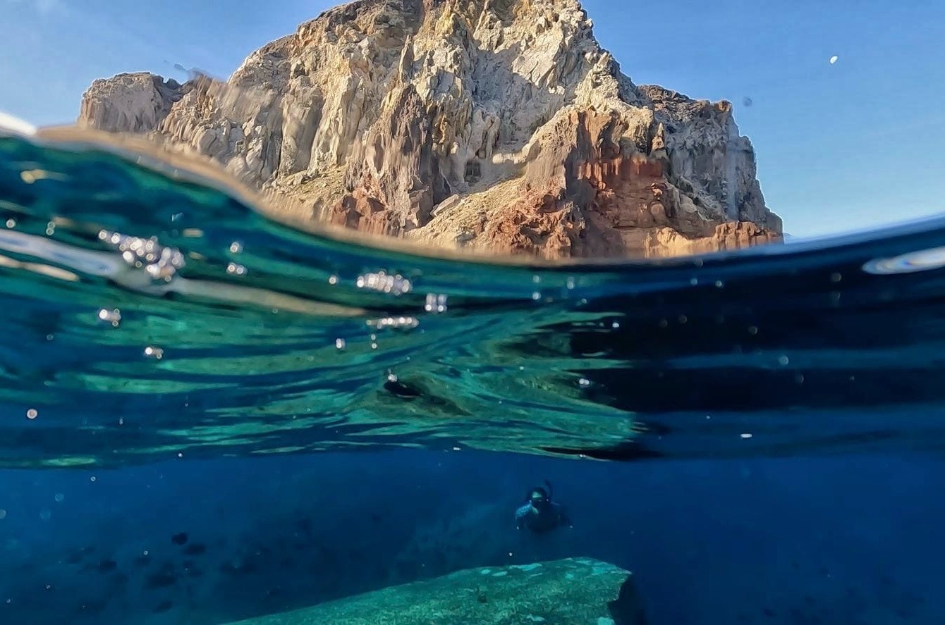 Professora da UFSCar participa de expedição marítima no ES