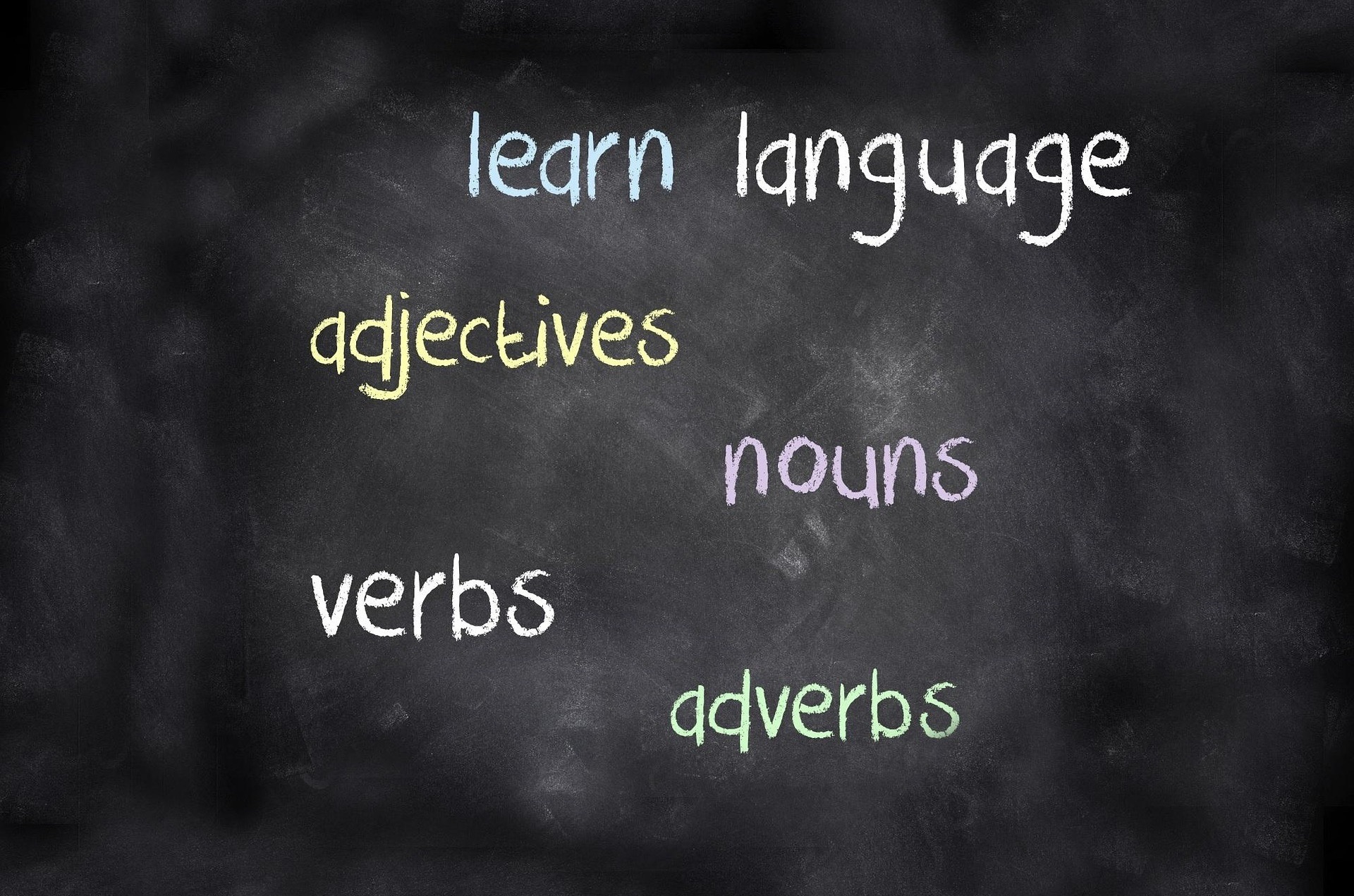 Pesquisa investiga bilinguismo, personalidade e aprendizagem